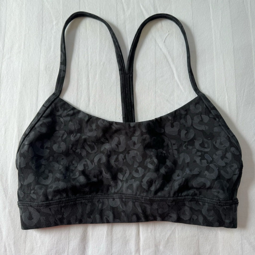 Lululemon Flow Y Nulu Bra